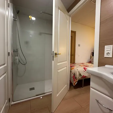 Séjour chez l'habitant Mirador 2 Del Mercado - Con Bano Privado En El Centro De La Ciudad Vella