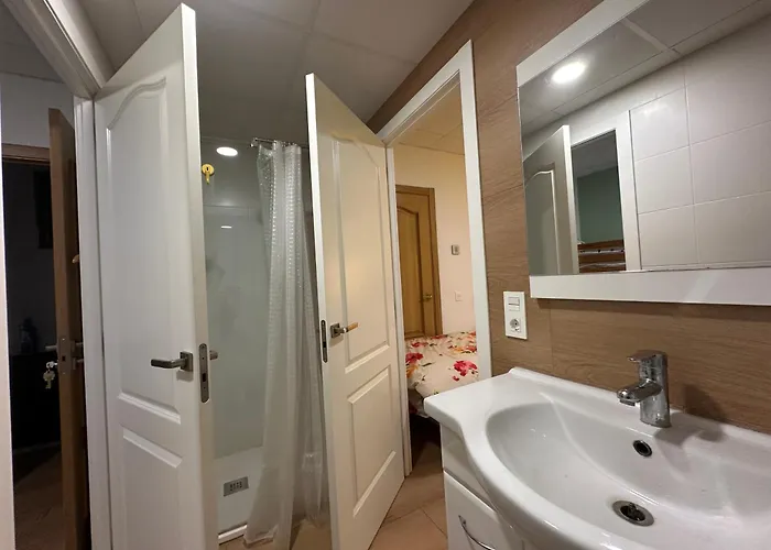 Homestay szállás Mirador 2 Del Mercado - Con Bano Privado En El Centro De La Ciudad Vella *